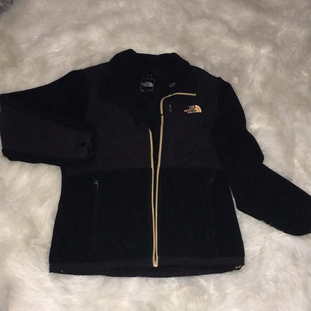 Black medium north face .